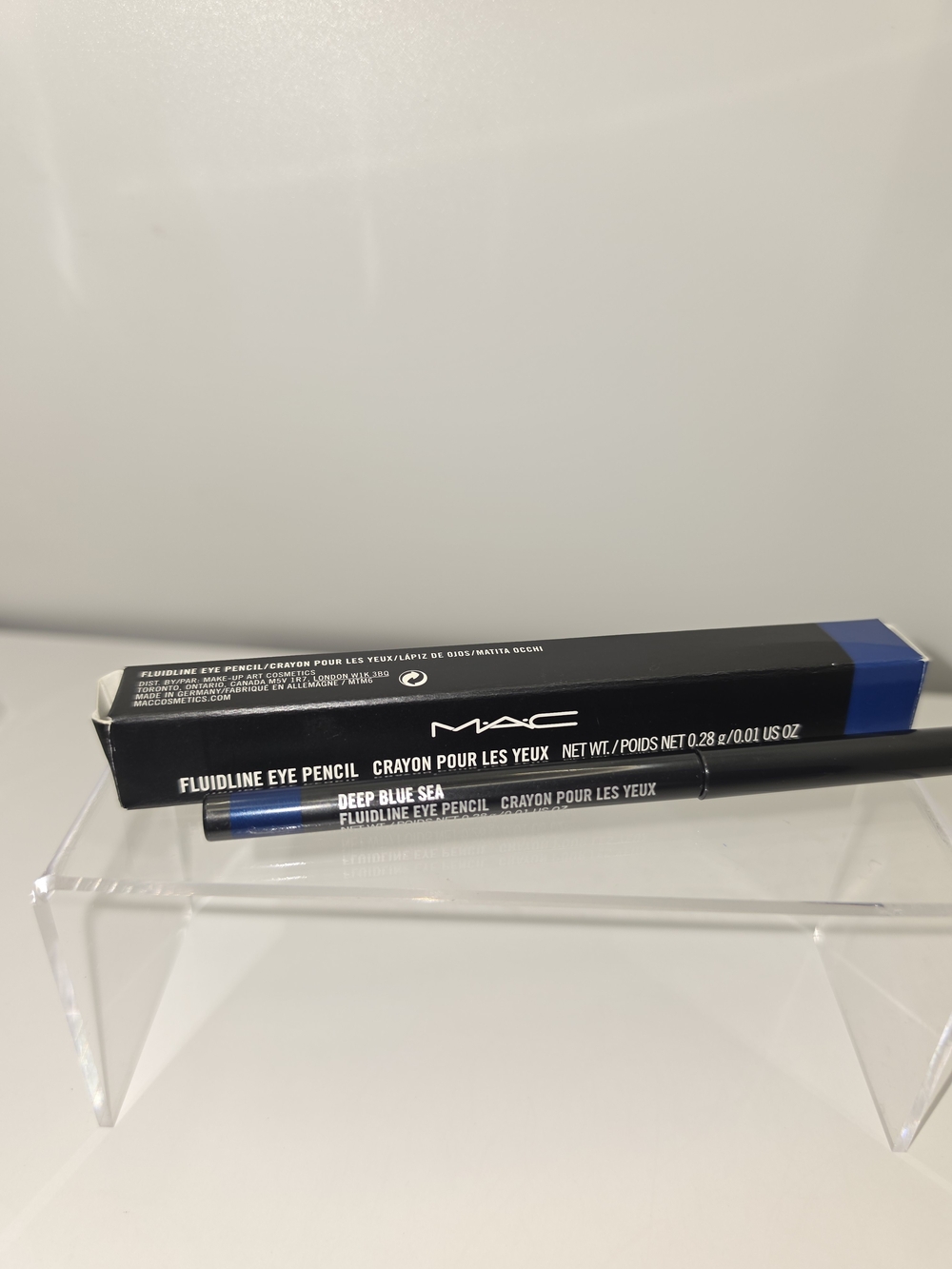 DISCONTINUED MAC Fluidline Eye Pencil - "Deep Blue Sea" **RARE!!**